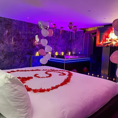 La Genève - Jacuzzi Privé&séjour Luxe Apartamento *